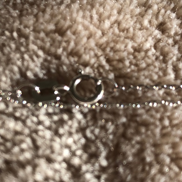 NWOT Sterling Diamond Halo Pendant With Chain - Picture 5 of 5